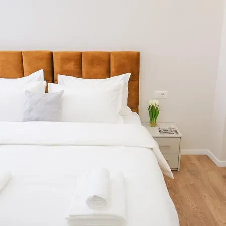 Apartamento Lindi's 4 5 Tirana